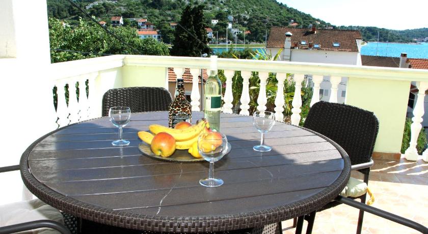 Apartments Villa Russo photo