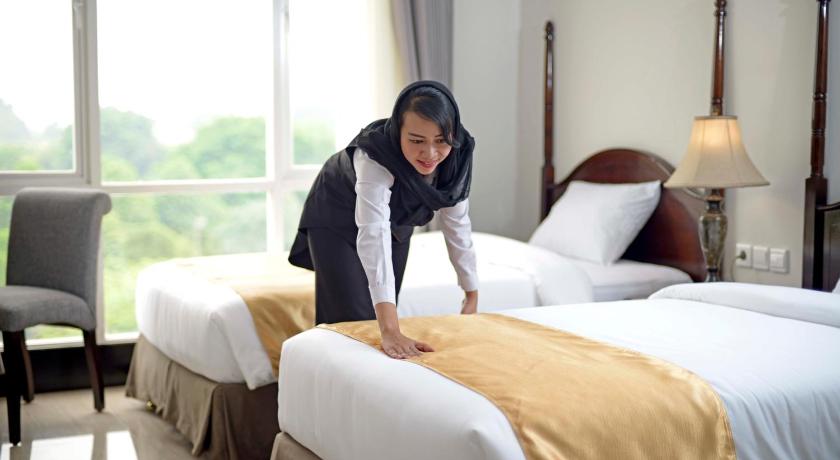 The Sahira Hotel (Syariah Hotel)