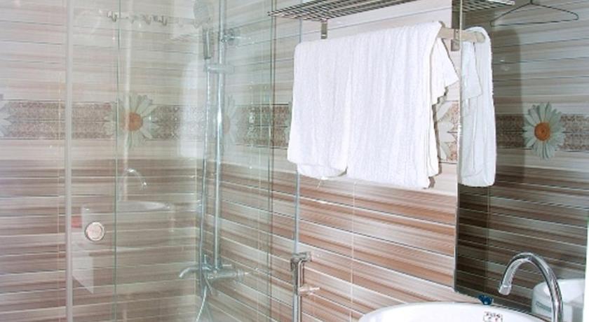 Image of Standard Double - Fan 2