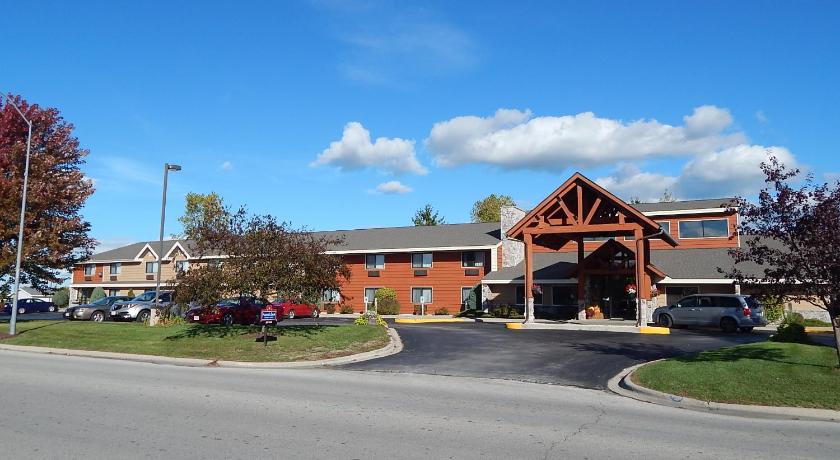 AmericInn by Wyndham Sturgeon Bay