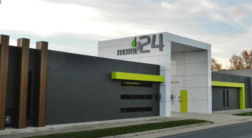 Motel 24 photo