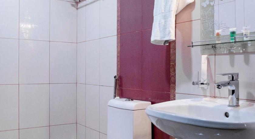 Rolana Furnished Apartments photo