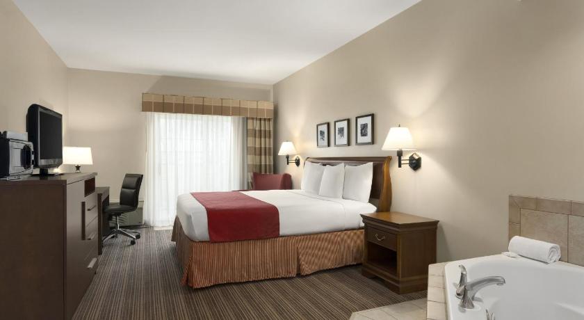 Country Inn & Suites by Radisson, Cedar Rapids Airport, IA