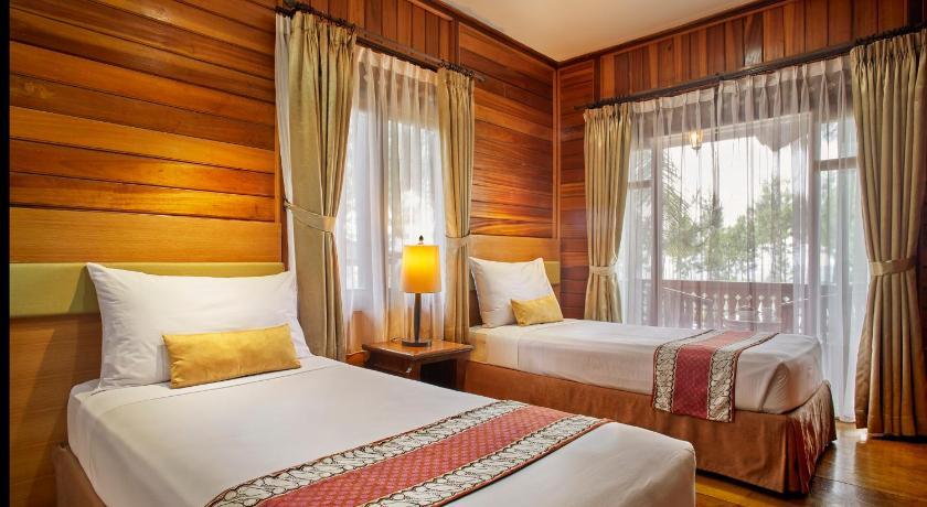 Image of 4 Bedroom Deluxe 0