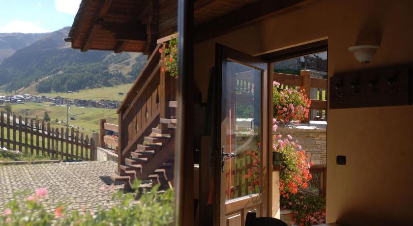 Chalet Garden photo