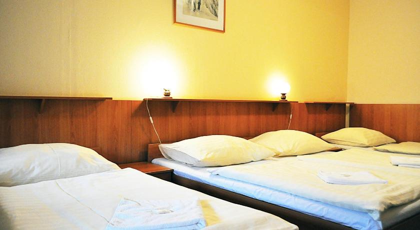 Image of Quadruple Room 5