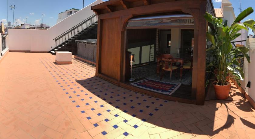 Sevilla Posada Pilatos 4-Star Guesthouse pool