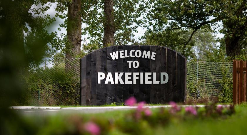 Pakefield Holiday Village - Adults Only — Hotel in Lowestoft