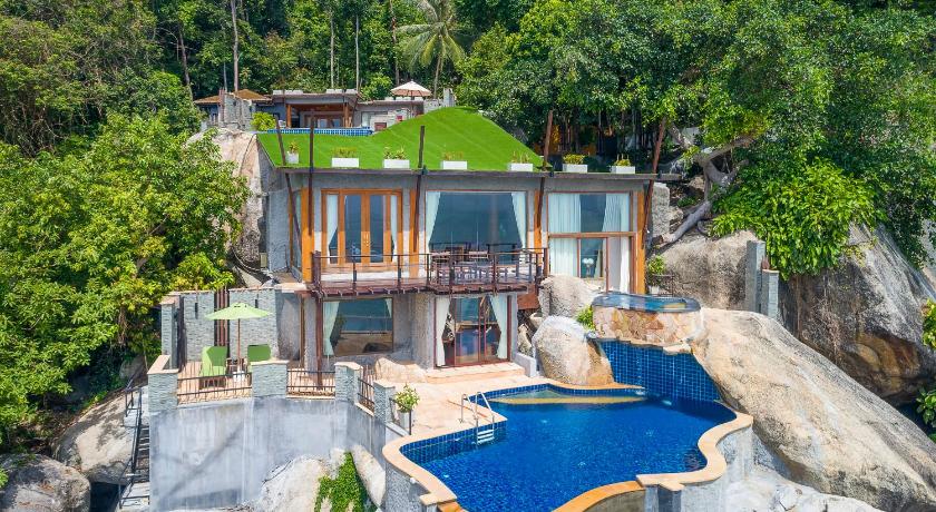 Image of Presidential Suite with Pool 5