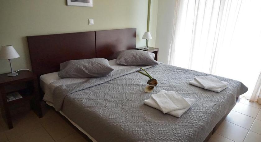 Ameris Studios & Apartments photo