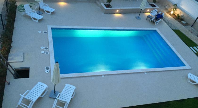 Guest House Punta Grzan — Hotel in Donje Petrcane
