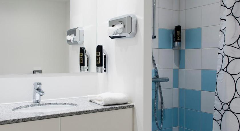 Image of Twin Room 2