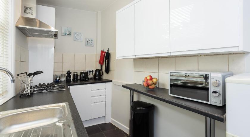 Orchard Garden Apartment - image 4