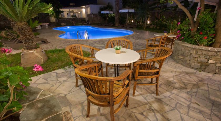 Galinos Hotel - image 6