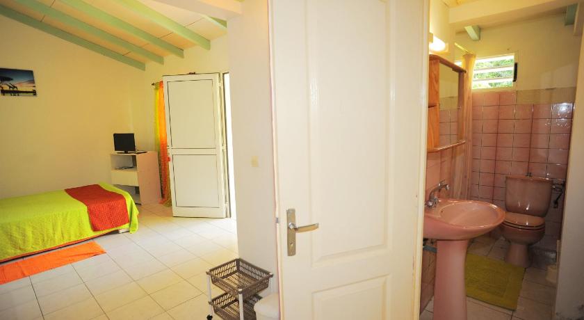 Image of Superior Studio 10