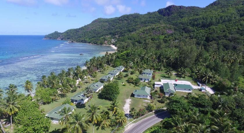 Chalets D'Anse Forbans photo
