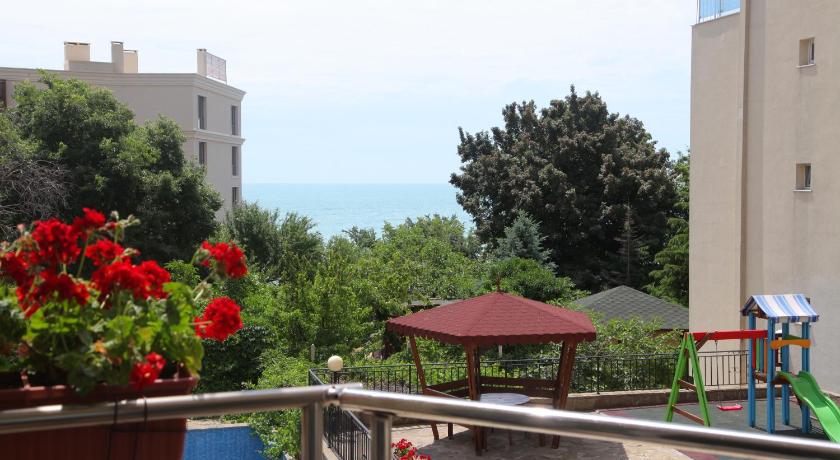 Kabakum Sea View Beach Apartment — Hotel in Varna