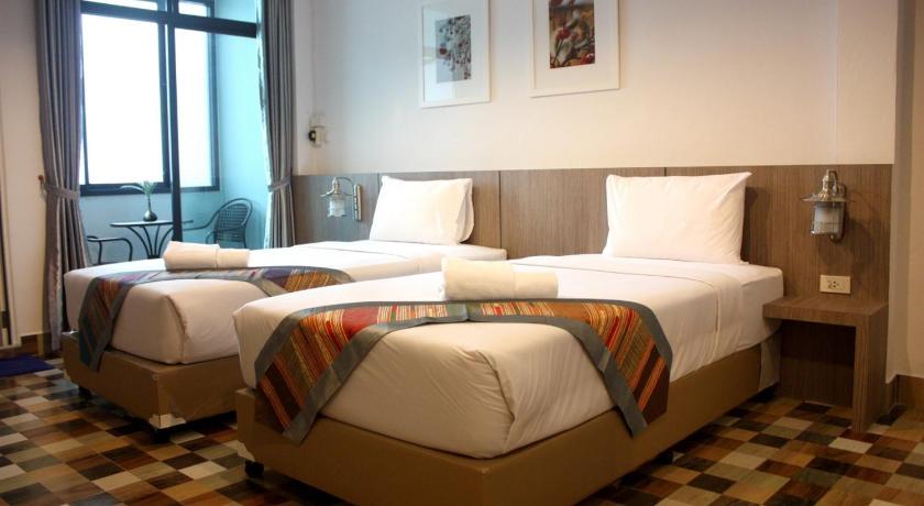 Image of Superior Twin bed 1