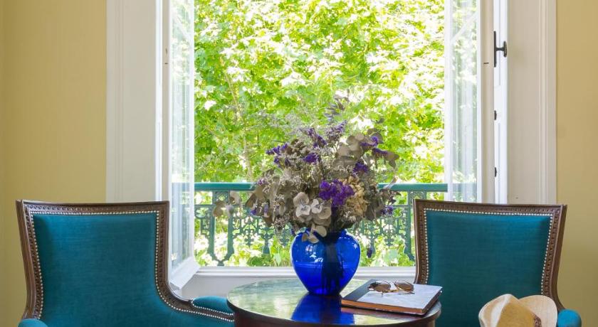 Lisbon Dear Lisbon - Palace Chiado Suites 4-Star Hotel pool