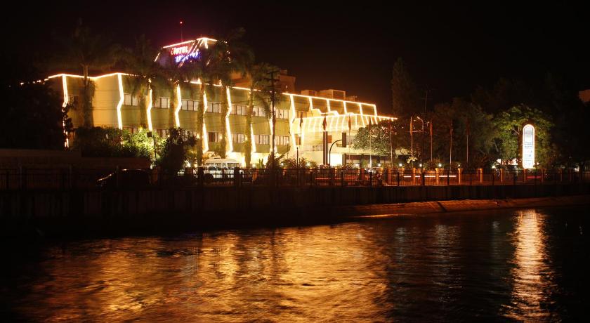 Hotel Parisutham Tanjore