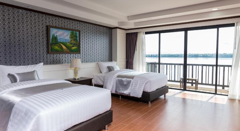 Image of Deluxe Twin Beds 0