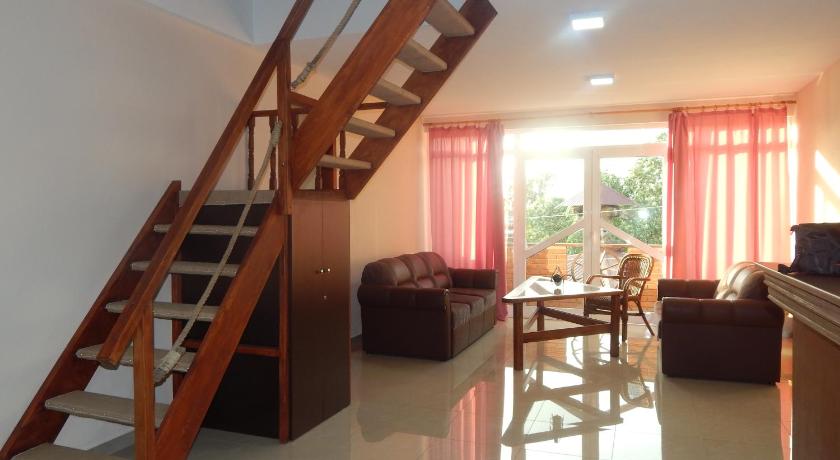 Hotel Restoran Antika photo