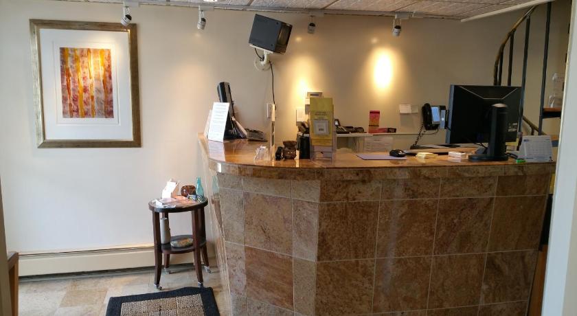 The Amethyst Beach Motel photo