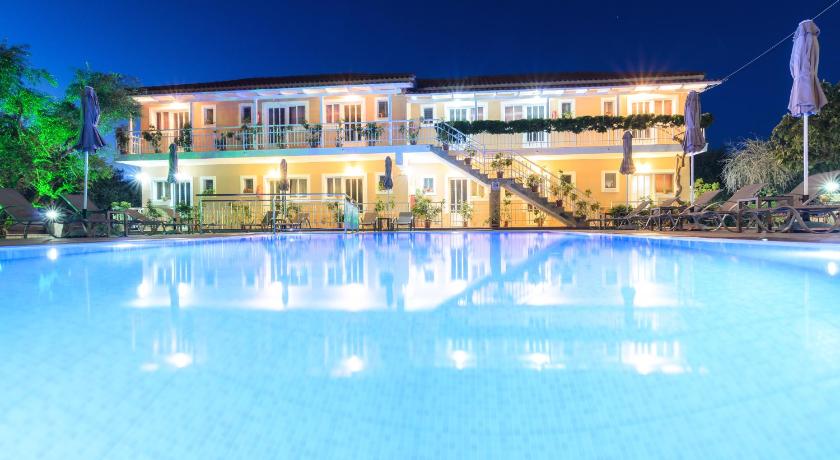 Artemis Apartments photo