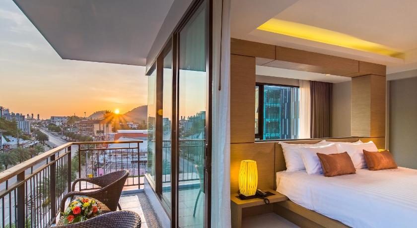 Image of Grand Deluxe King Room 1