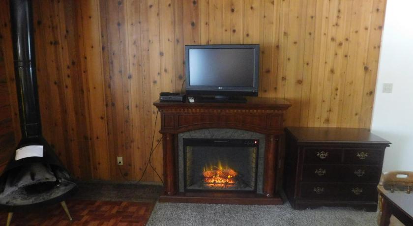 The Tamarack Lodge photo