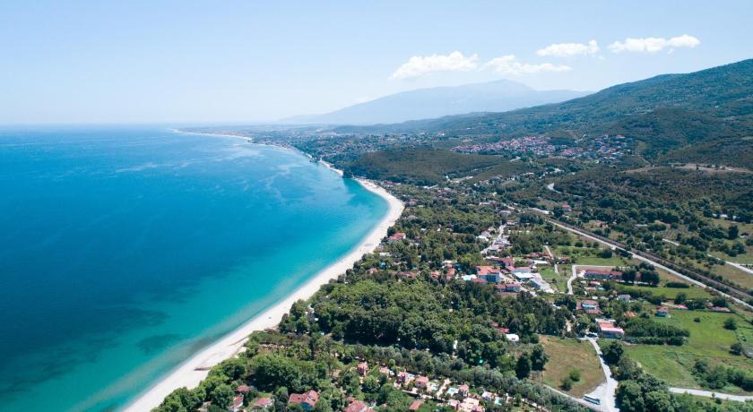 Sintrivanis Resort Beach. photo