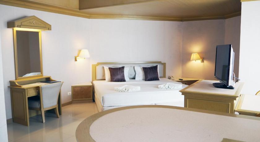 Image of Executive Double Room (No Balcony) 3