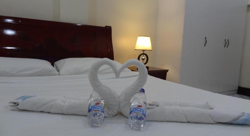 Image of Deluxe Queen Bed 1