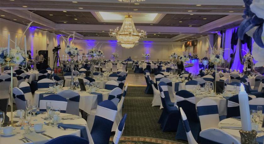 Ramada by Wyndham Seekonk Providence Area photo