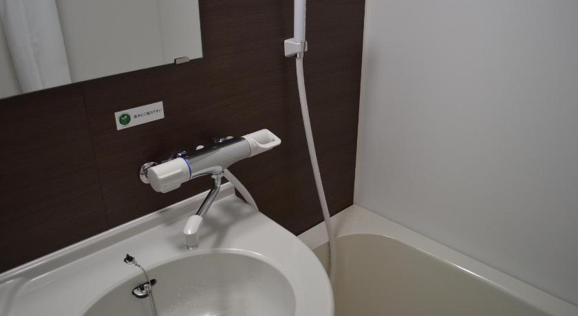 Hotel Route Inn Nagoya Higashi Betsuin photo
