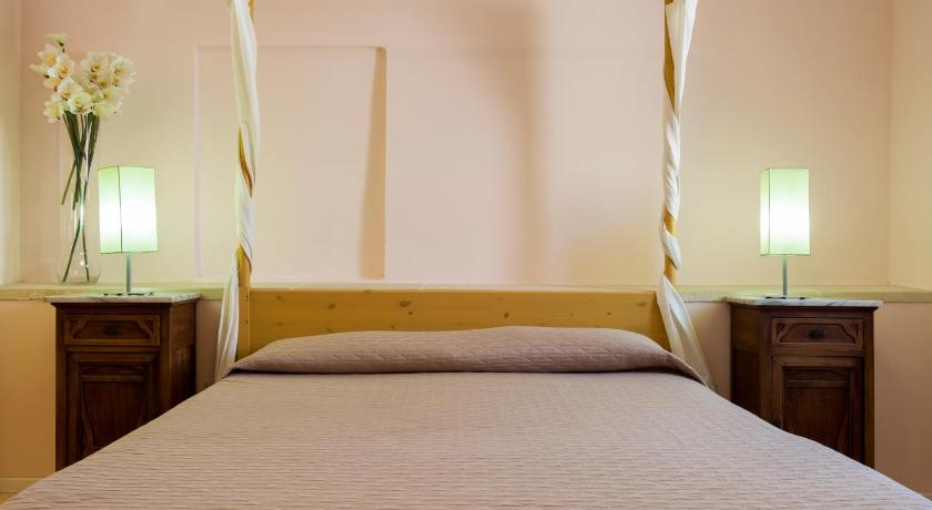 Image of Triple Room 13