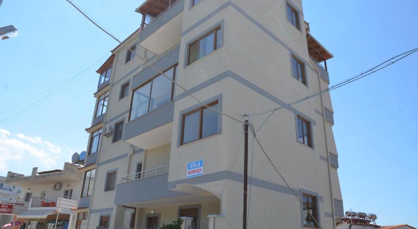 Apartments Vila Roboci — Hotel in Saranda