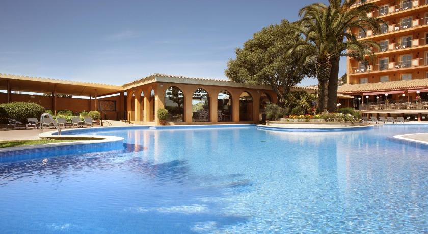 Luna Club Hotel Yoga & Spa 4Sup