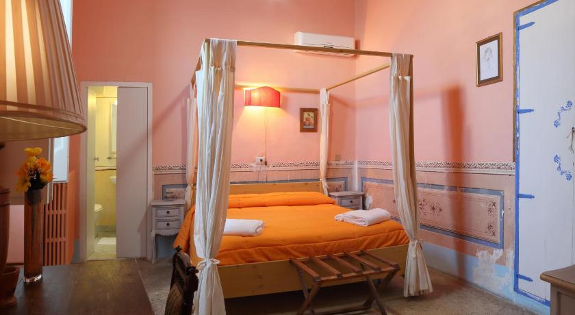 Image of Double Room 6