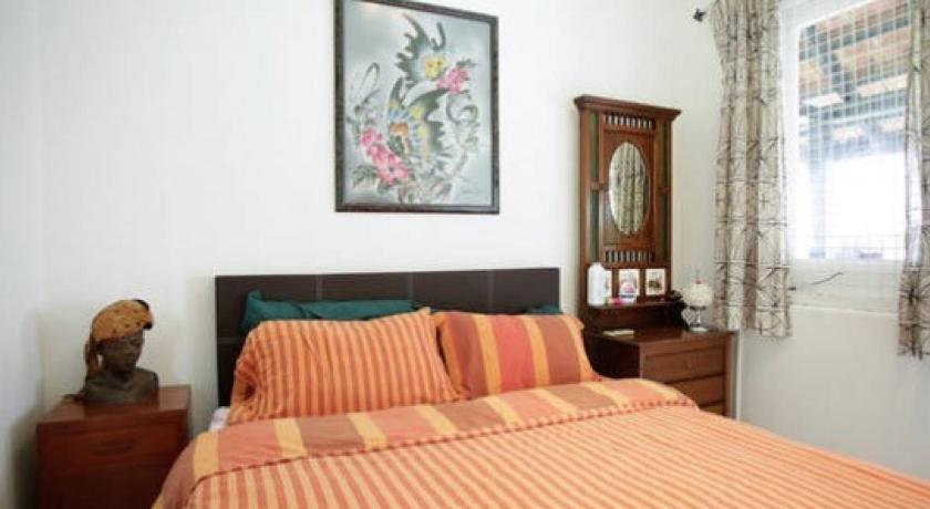 Best Price On Executive Master Bedroom With Nature Environment In Singapore Reviews
