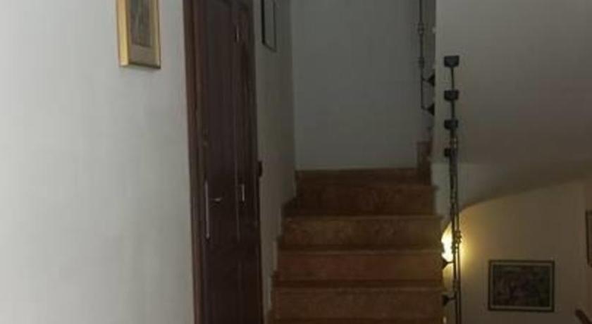 Villa Lollobrigida photo