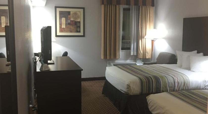 Country Inn & Suites by Radisson, Indianapolis East, IN