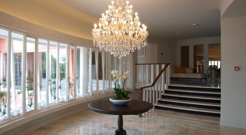 アブランテス Luna Hotel Turismo 4つ星 ホテル ロビー