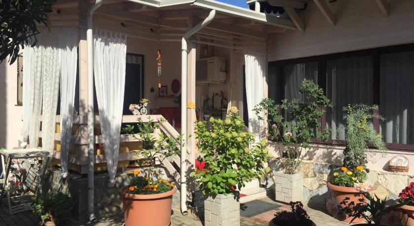 Guesthouse Hygge — Hotel in Tirana