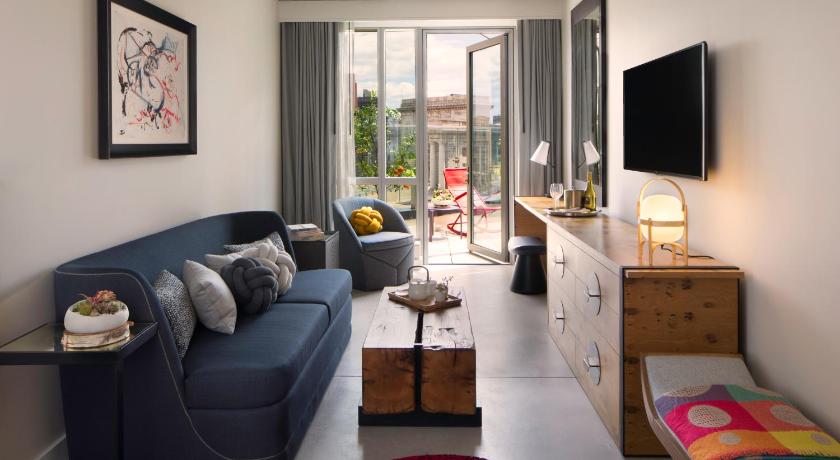 Image of Manhattan Suite With Terrace 3