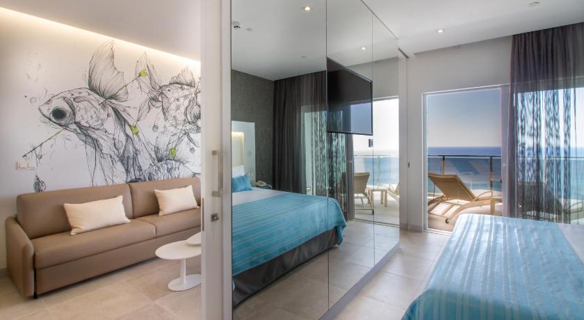 Suitopia - Sol y Mar Suites Hotel