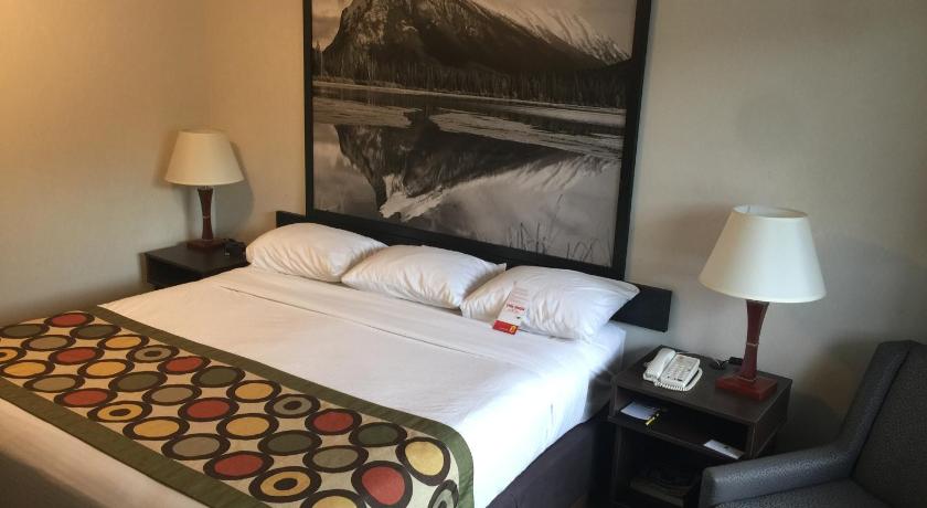 Super 8 By Wyndham Kelowna Bc