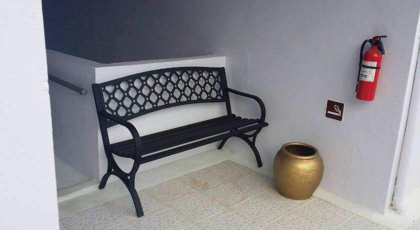 Lee's comfort house photo