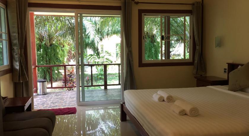 Image of Double Room with Balcony and Air Conditioning 0