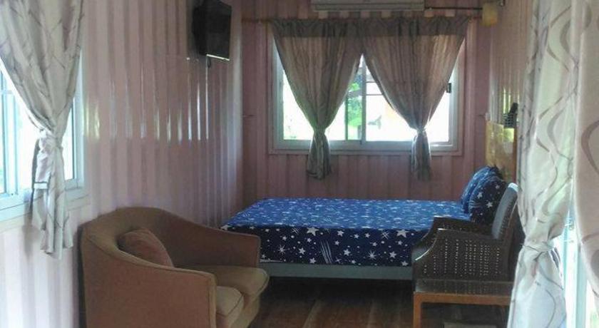 Image of Triple Room with Bathroom 3